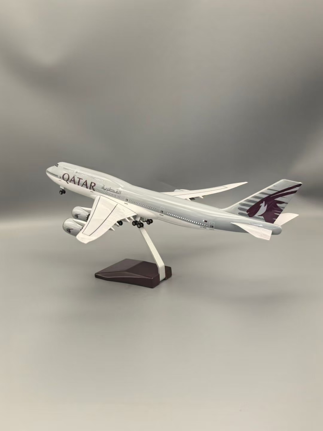 Airplane Model 1:130 Scale Boe - Home Decor Qatar 评论和价格