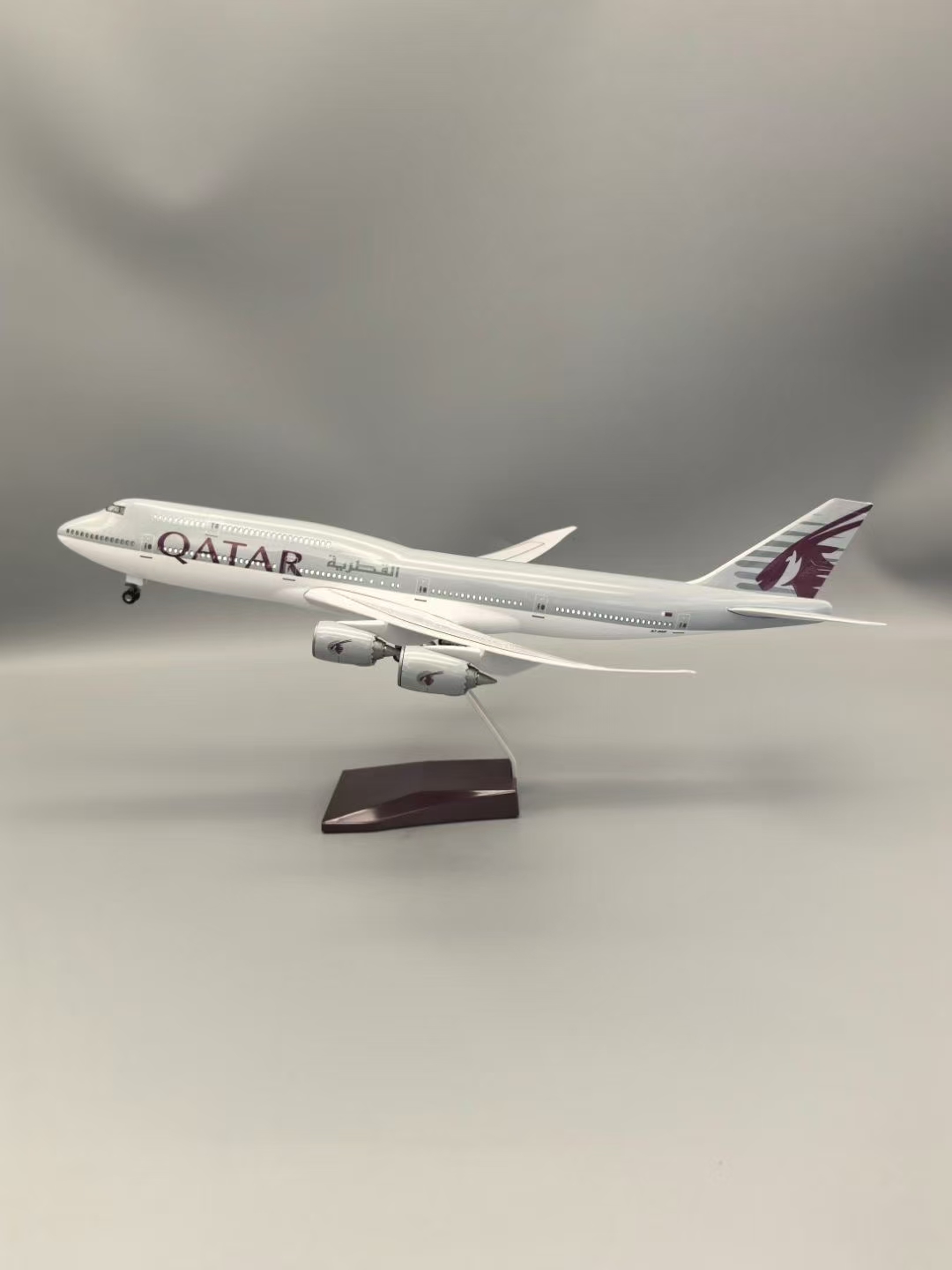 Airplane Model 1:130 Scale Boe - Home Decor Qatar 评论和价格