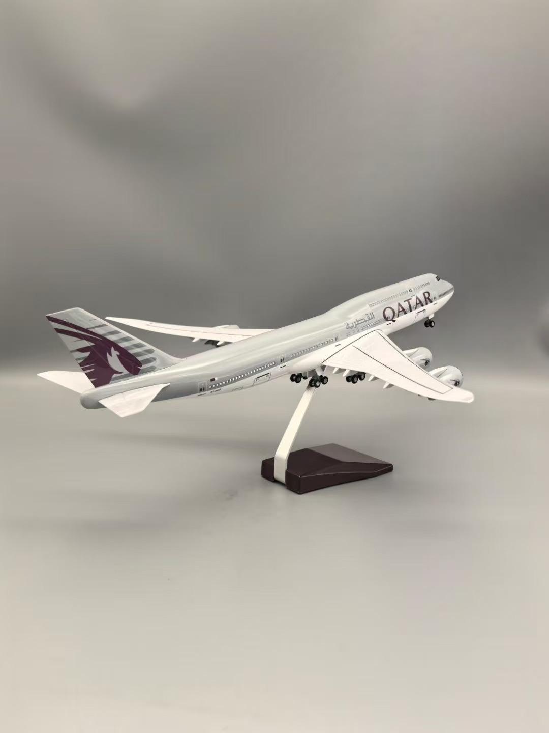 B747 Airplane Model 1:130 Scal - Home Decor Qatar 评论和价格